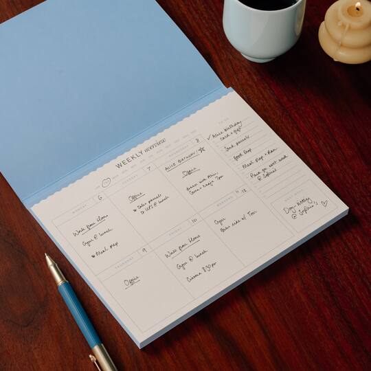 Papier 9.5" x 7" Floral Checkerboard Undated Weekly Desk Planner